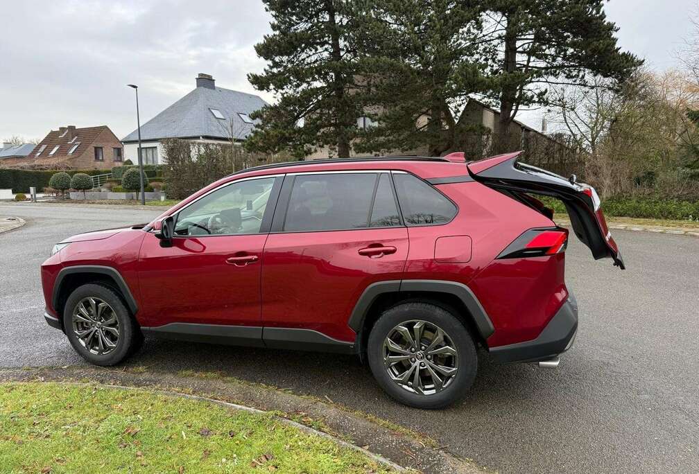 Toyota RAV4 Hybride 218 ch 2WD e-CVT Dynamic Plus