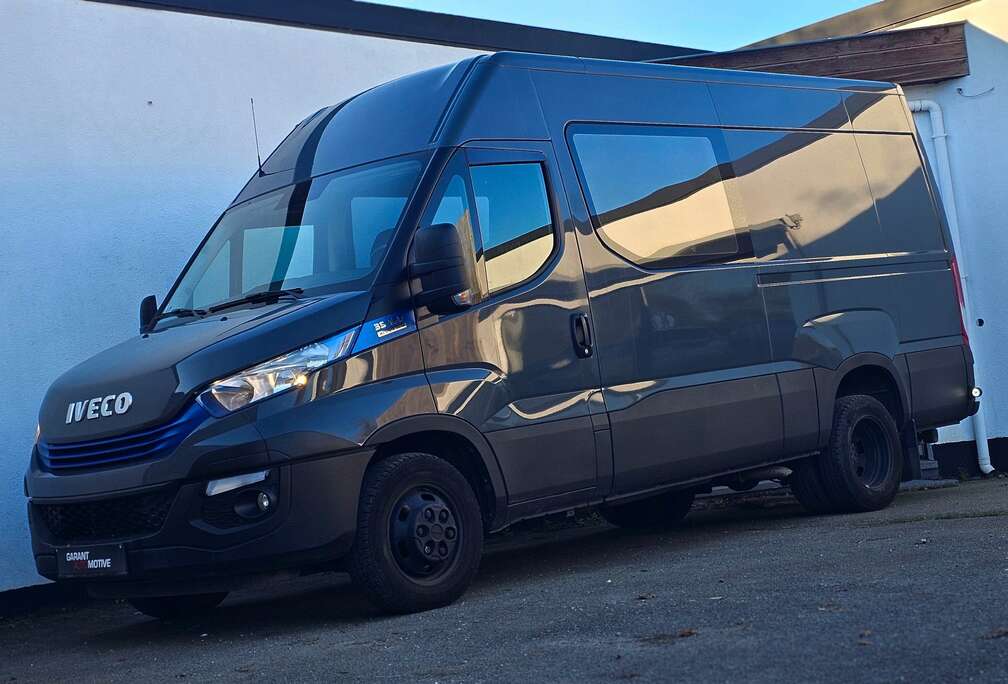 Iveco GEVEERDE ZETEL *5-ZIT *TREKHAAK 3,5 KG *TOPSTAAT