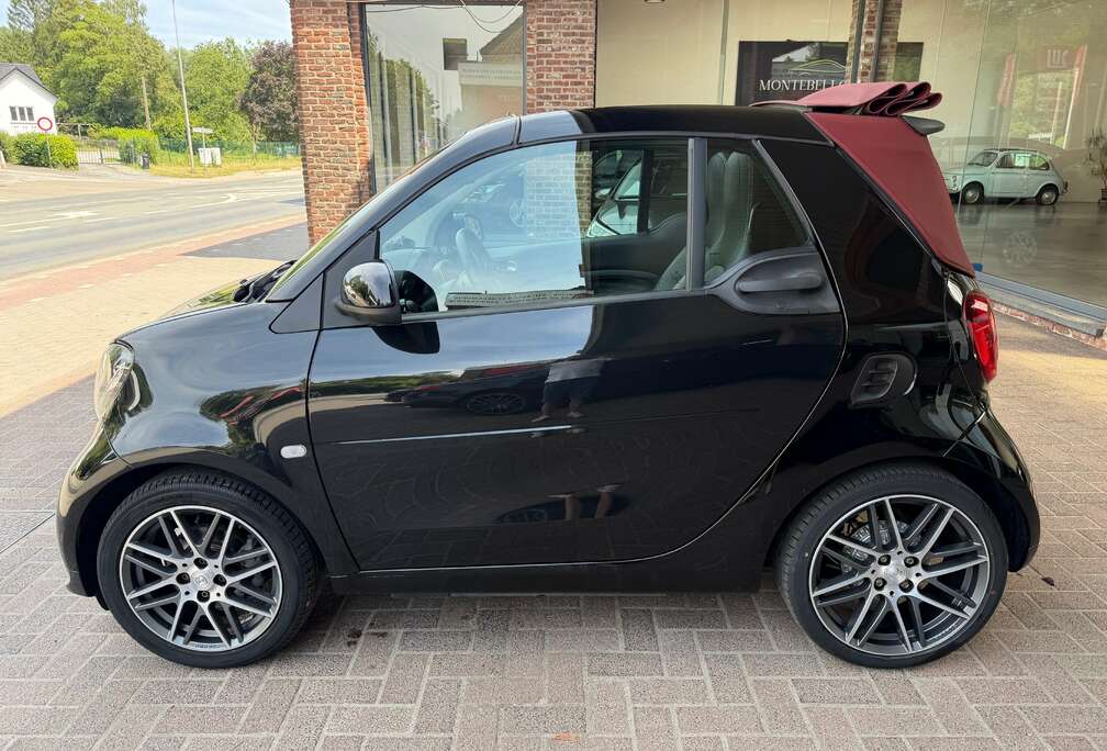 Smart Fortwo Cabrio Brabus 0.9 Turbo Brabus Style DCT (EU6.2)