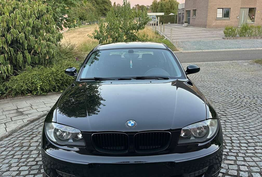 BMW 116i e87