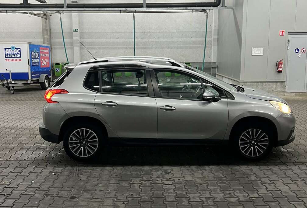 Peugeot 120 VTI Automatik Active