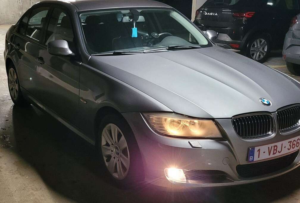 BMW 318i Touring Aut. Edition Lifestyle