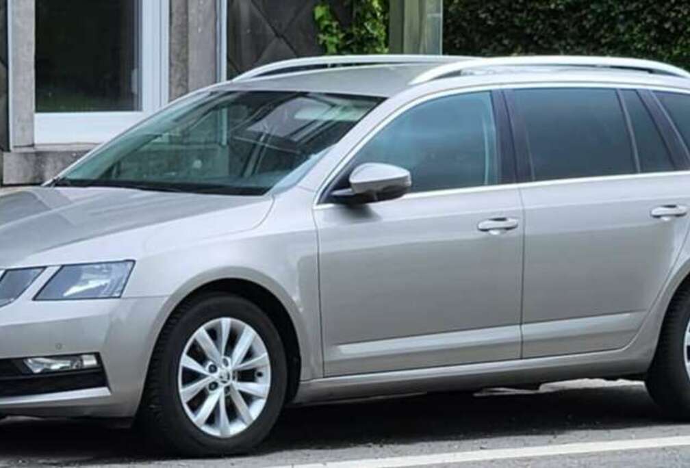 Skoda SW+1.6+CR+TDi+Ambition+DSG