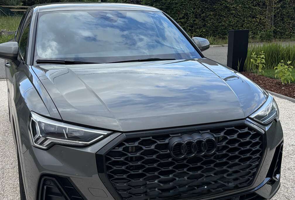 Audi AUDI Q3 35 TFSI Sport Edition S-Line S-Tronic  1e