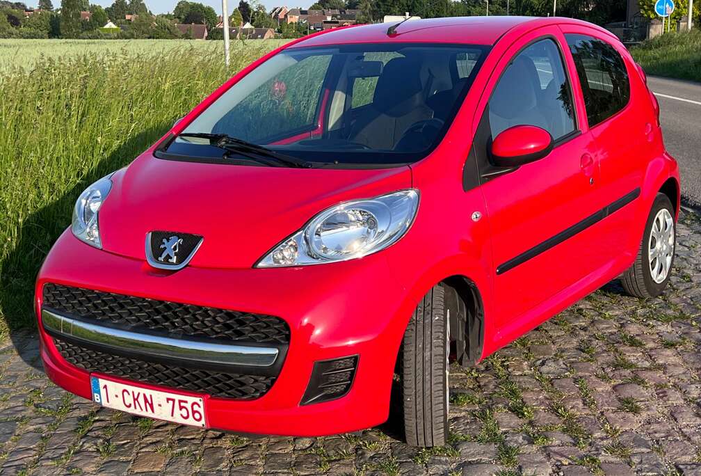 Peugeot 107 1.0i Trendy
