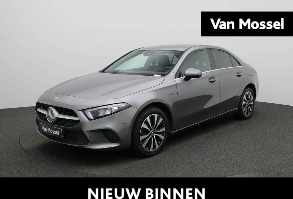 Mercedes-Benz Limousine A e CAMERA  NAVI  ZETELVERWARMING