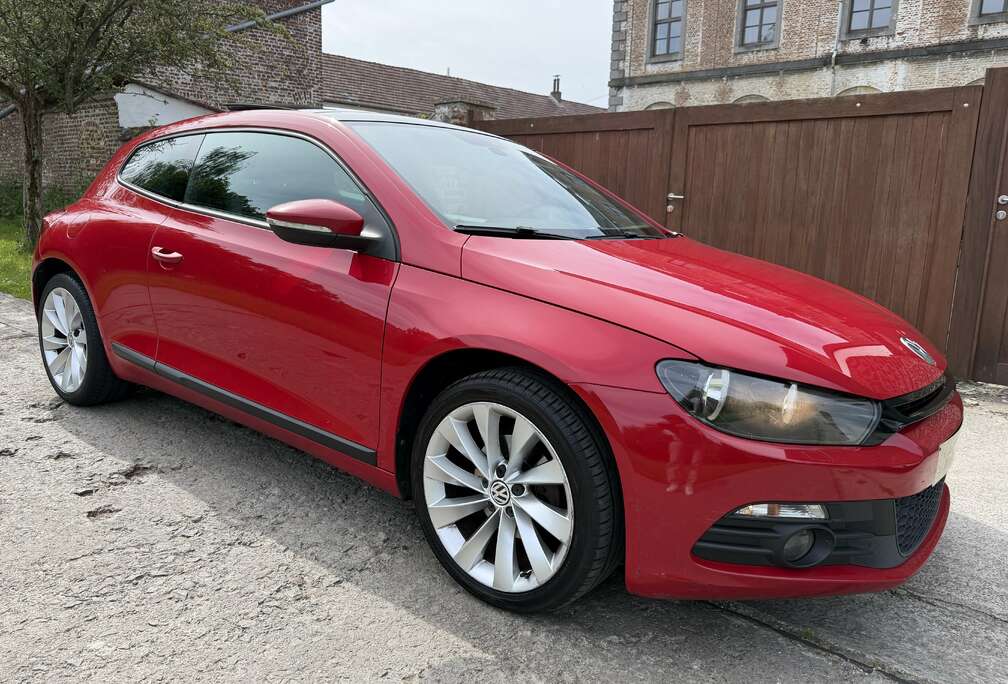 Volkswagen 2.0 CR TDi DPF *PANO*CUIR*GPS*JANTES ALU*