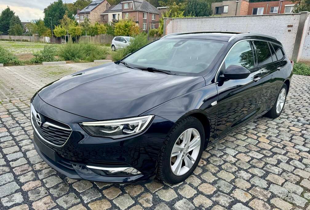 Opel Insigna Sport  1.5i 137000 km Cuir Xenon Gps Carnet