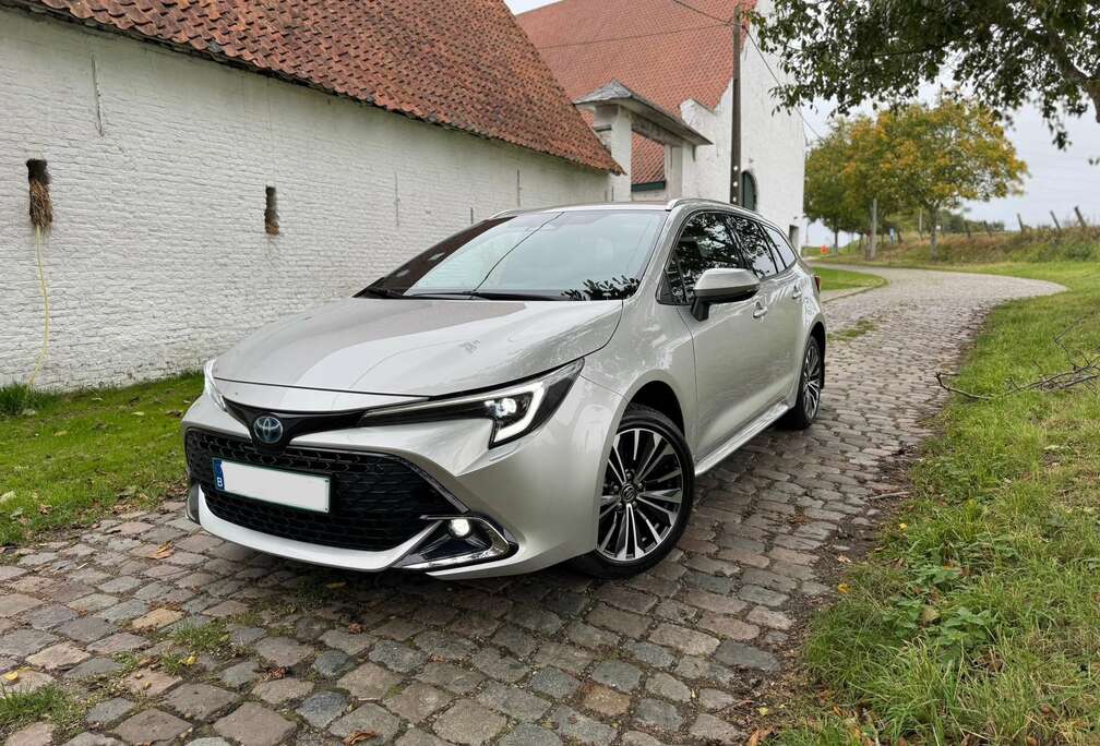 Toyota Corolla TS Hybrid 1.8 Dynamic e-CVT GPF