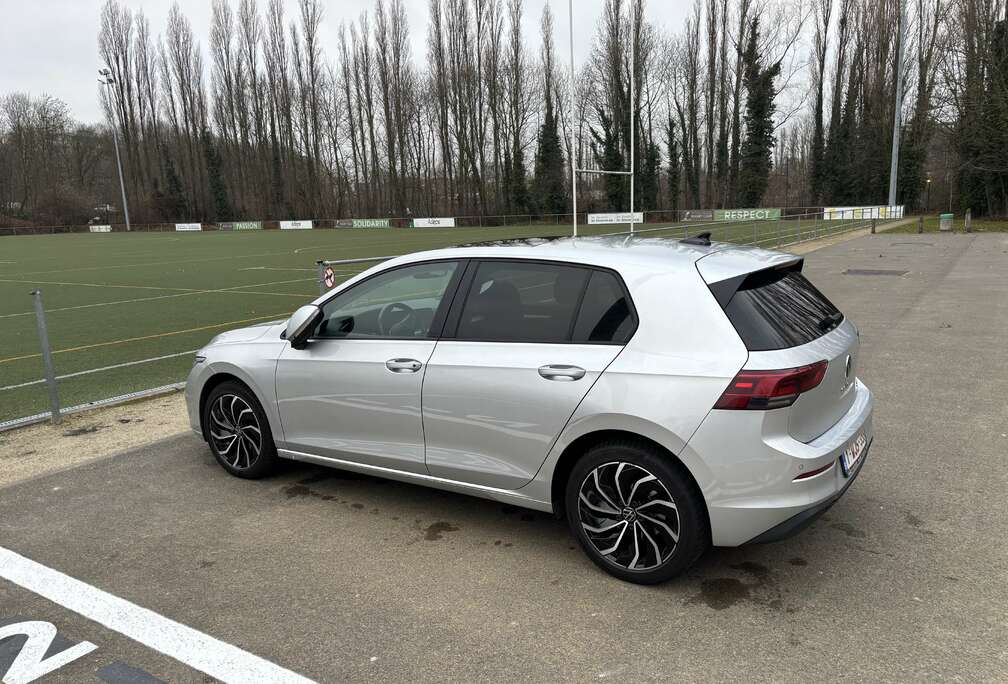 Volkswagen Golf 1.0 eTSI Life Business OPF DSG