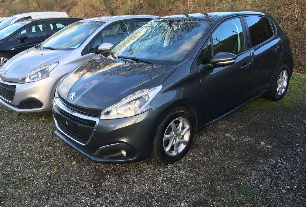 Peugeot 1.6 BlueHDi Active