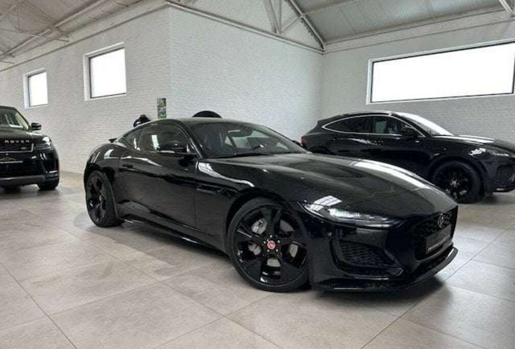Jaguar R-DYNAMIC FULL OPTION  SLECHTS 26000KM