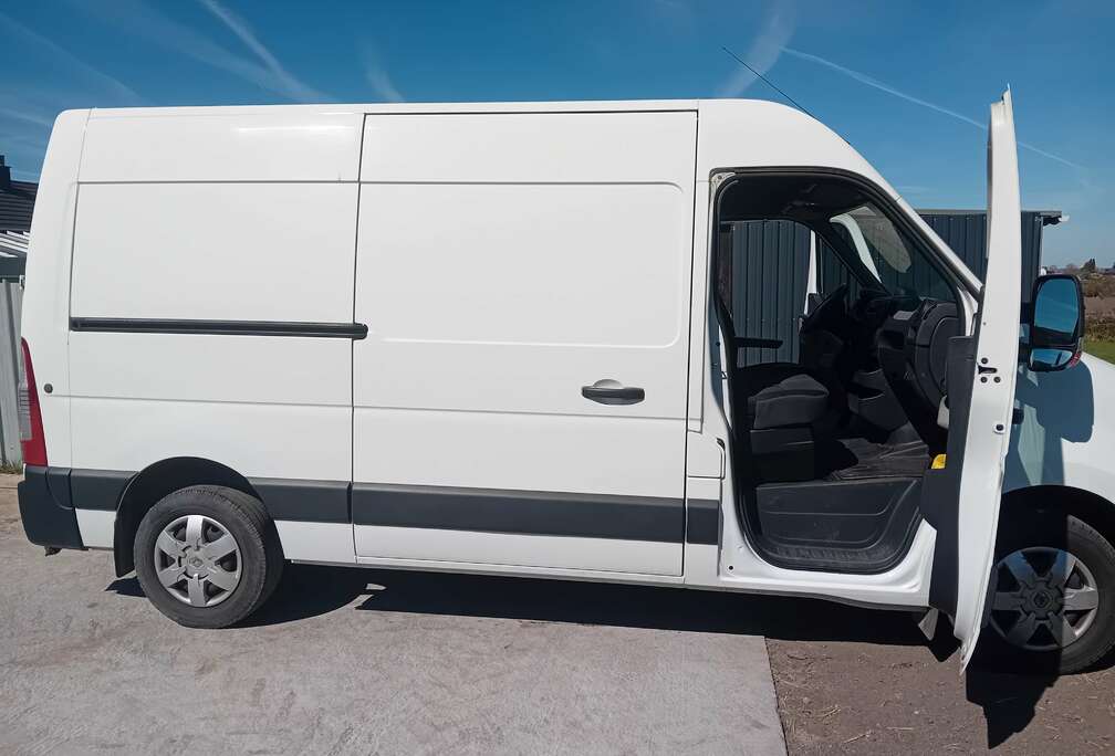 Renault 2.5 dCi 35 L2H2 Confort