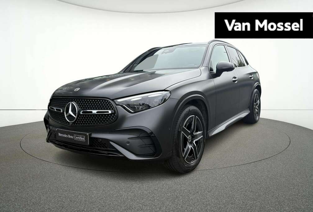 Mercedes-Benz d 4M AMG Line + DIGITAL LIGHT + LEDER + PANORAMISC