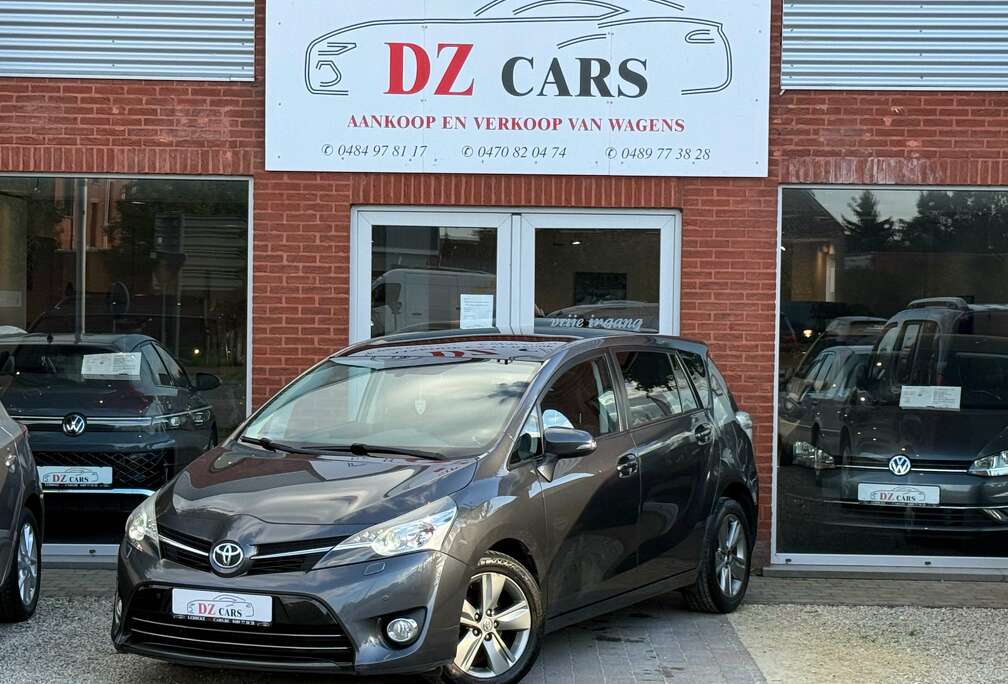 Toyota SKYVIEW 1.6D 112PK |✅NAVIGATIE | CAMERA | PANO DAK | 7 PLAATSEN | BLUETOOTH | ZETELVERWARMING |