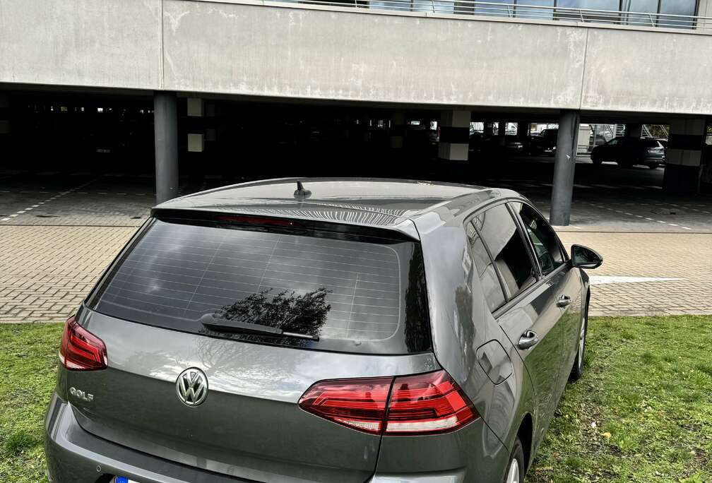 Volkswagen 1.6 SCR TDi Trendline (EU6.2)