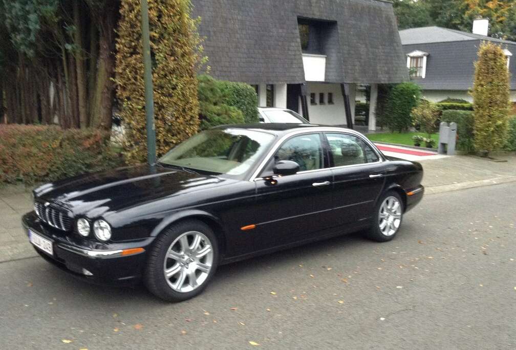 Jaguar XJ 3.2 Executive