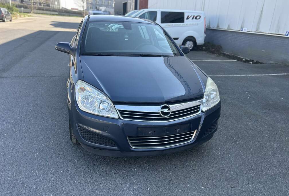 Opel SW 1.4i Essentia (Fleet)
