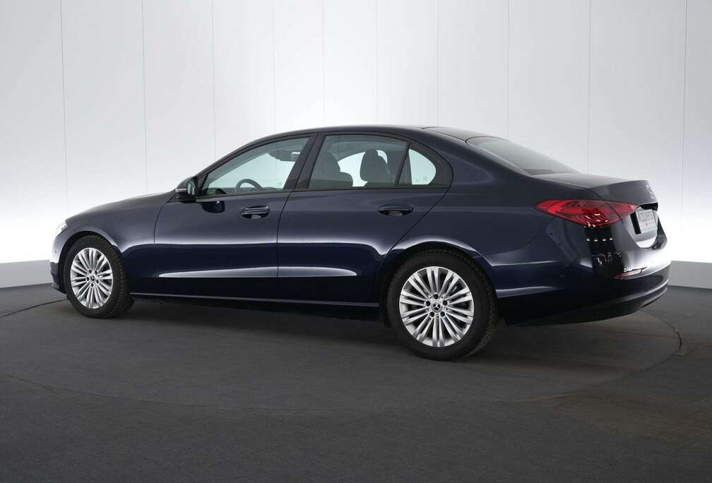 Mercedes-Benz 200dA MHEV Business Line LEDER/CUIR LED GPS PDC CA