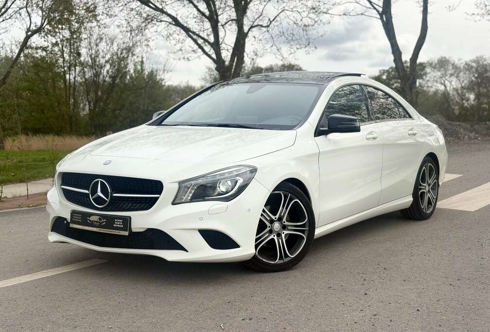 Mercedes-Benz CLA 180 156.000 KM - Essence -Automatique - Toit ouvrant - Garantie 1 AN