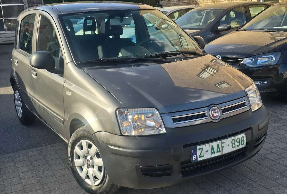 Fiat Panda 1.2i Lounge AIRCO / CARPASS OK / FEUILLE ROSE / GARANTIE