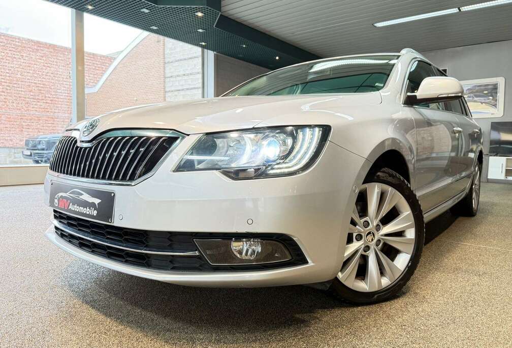 Skoda SW 1.6 CR TDi * Xénon * Navi * Semi-cuir * Clim