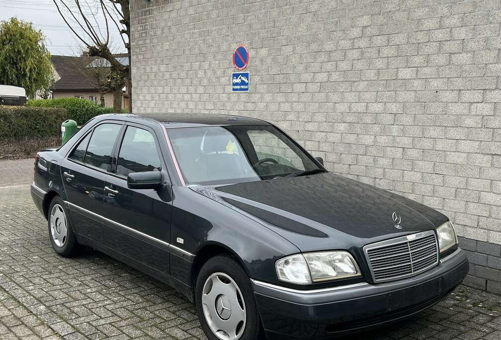 Mercedes-Benz T D Elegance