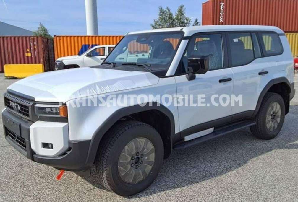Toyota VX 2.4L ESSENCE AUTOMATIQUE - EXPORT OUT EU TROPICAL VERSION