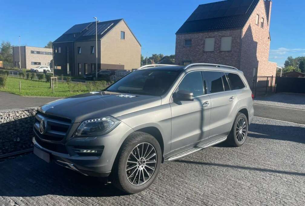 Mercedes-Benz GL 350 BlueTEC 4Matic 7G-TRONIC