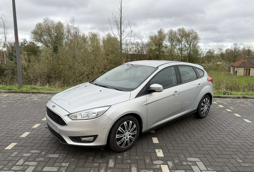 Ford Focus 1.0 Ecoboost-AIRCO-GPS **GARANTIE 12 MOIS**