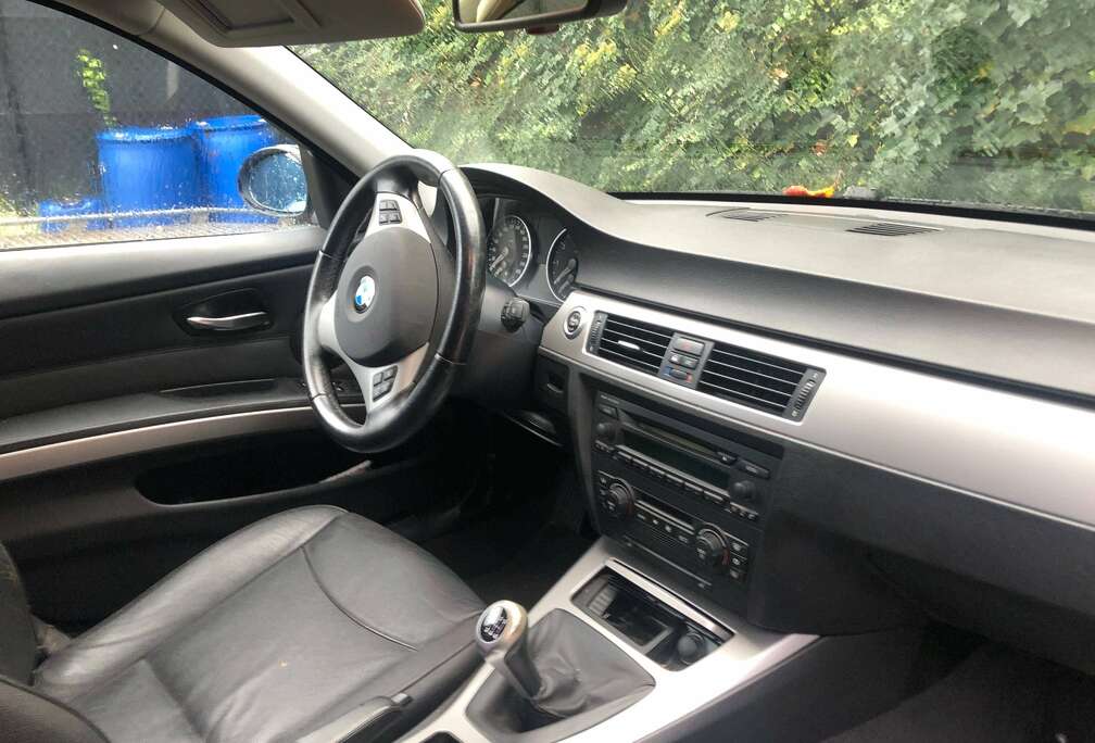 BMW 318i