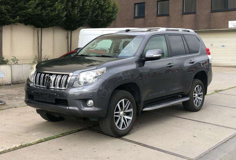 Toyota Landcruiser 3.0 D-4D Premium