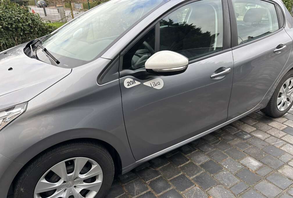 Peugeot 208 1.2i PureTech Like S