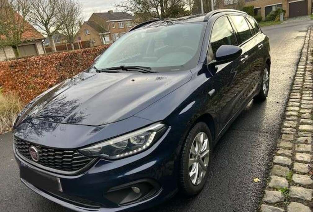 Fiat Tipo Kombi 1.6 MultiJet DCT Lounge