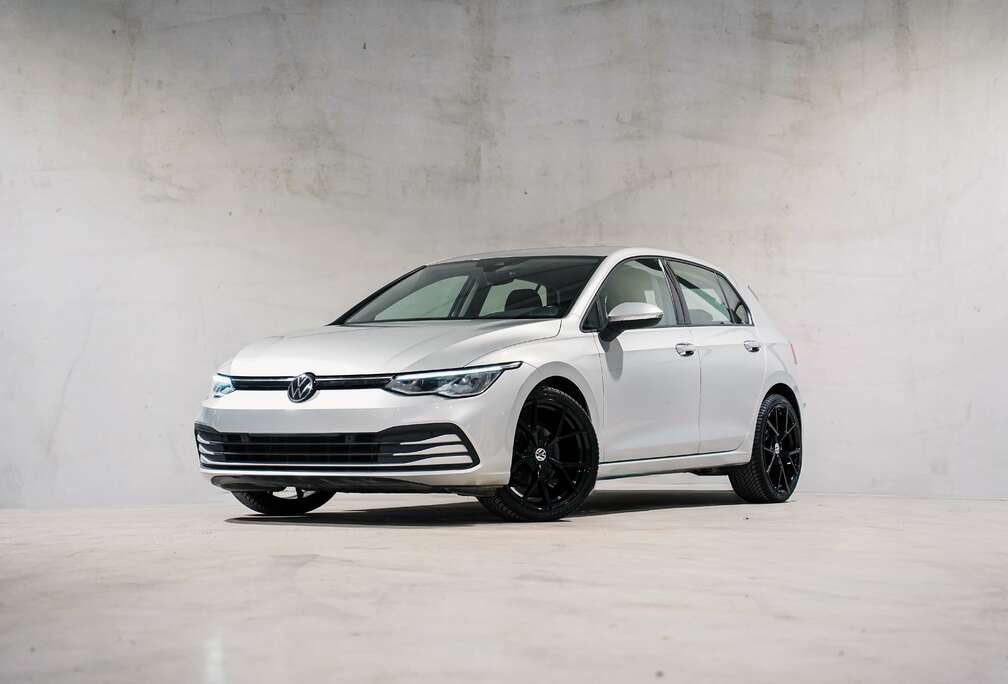 Volkswagen  AUTO  19\' R-LINE  APPLE CARPLAY  TVA