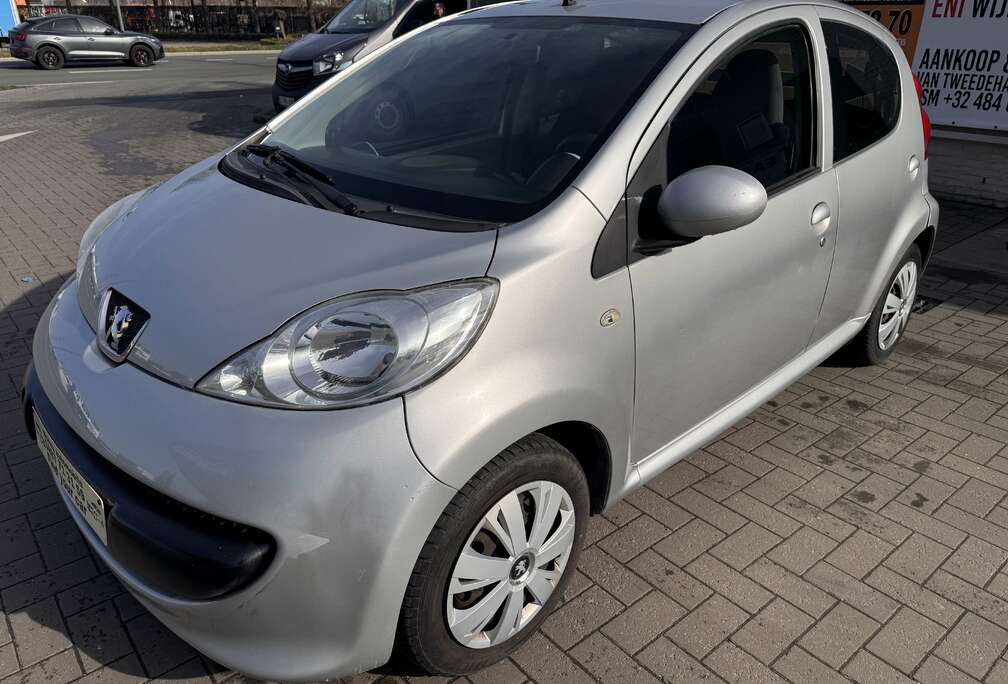 Peugeot 107 1.0i 12v Trendy
