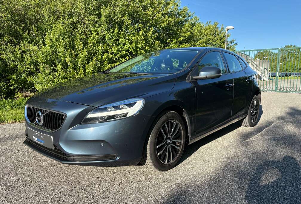 Volvo V40 1.5 T2 Black Edition Geartronic - Garantie / Full LED / Ohb / Navi
