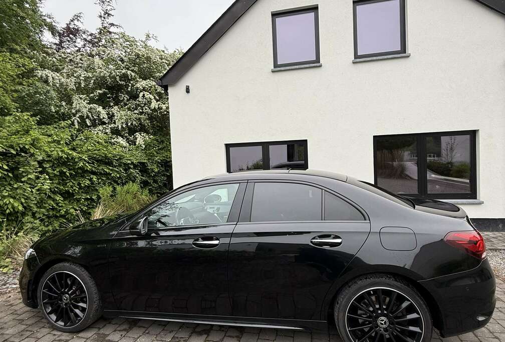 Mercedes-Benz e PHEV AMG Line