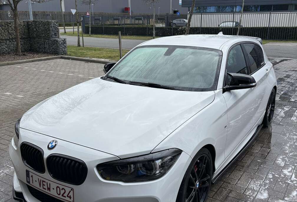 BMW 118i Shadow Edition M Sport