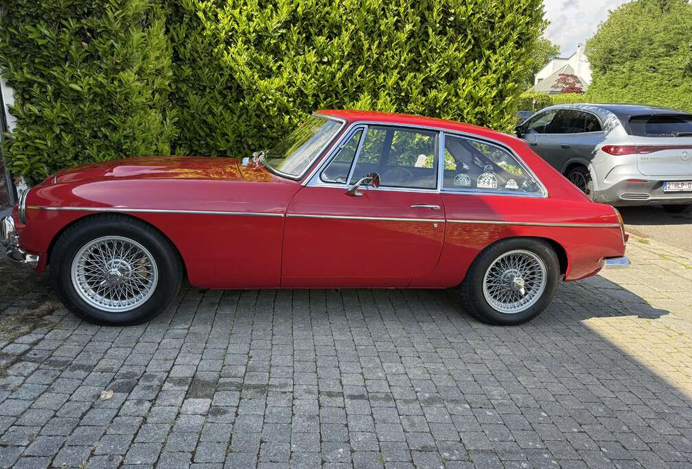 MG GT