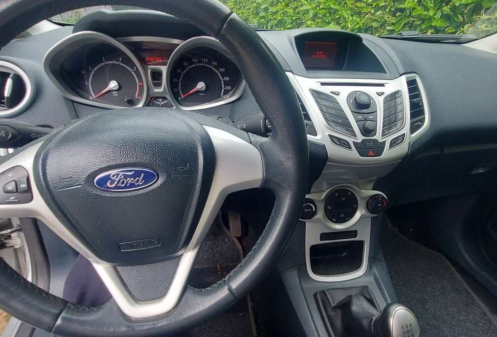 Ford 1.25i Titanium