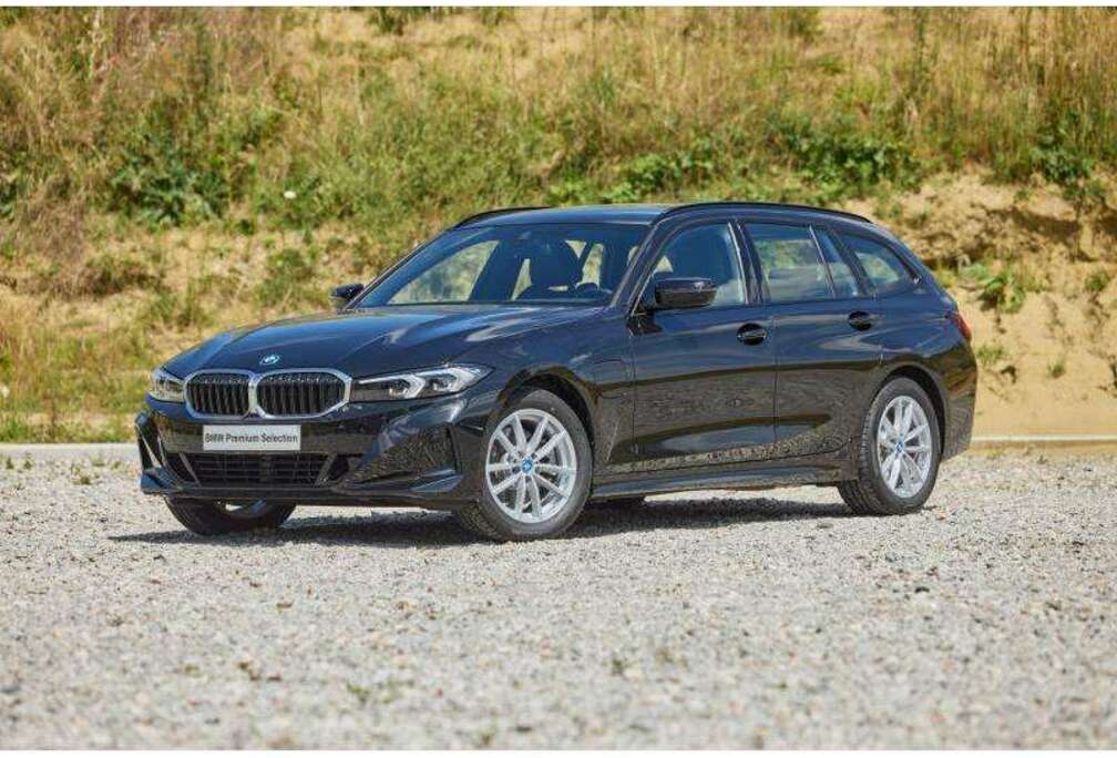 BMW 320e Touring