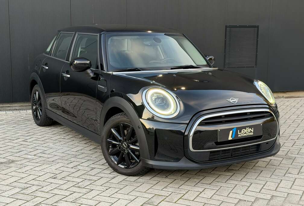 MINI 1.5 Benzine Automaat –Navi –LED –Zetelverwarming
