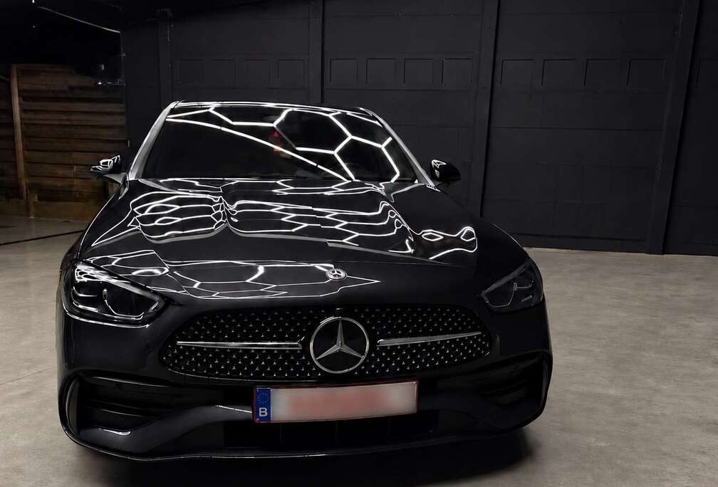Mercedes-Benz AMG Line • Apple CarPlay • Hybride essence/électri