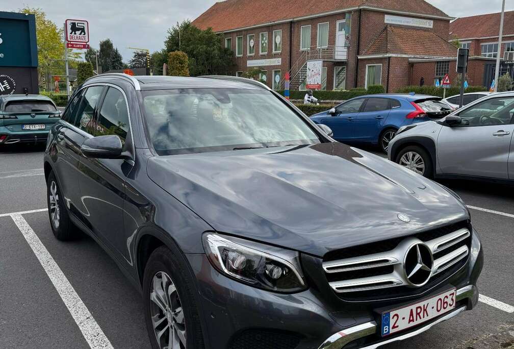 Mercedes-Benz d 4Matic 9G-TRONIC