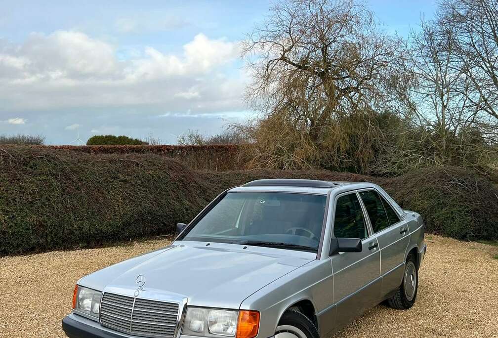 Mercedes-Benz DIESEL 2.0 PREMIER PROPRIETAIRE 5 VITESSES