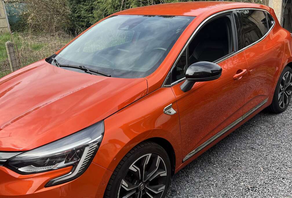 Renault TCe 100 Initiale Paris