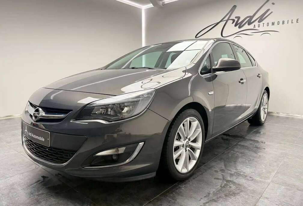 Opel 1.7 CDTi *SIEGES CHAUFFANTS*GPS*GARANTIE 12 MOIS*