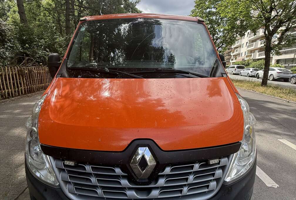 Renault 2.3 dCi 28 L1H2 Grand Confort
