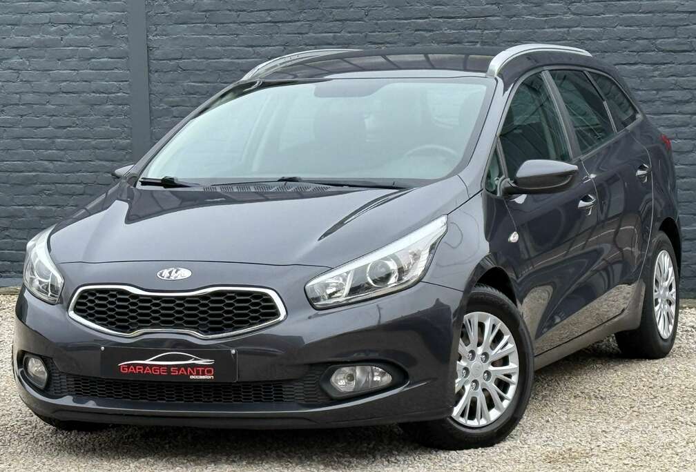 Kia Cee\'d SW 1.4i Easy A.c Euro 5b /// /// /// ///